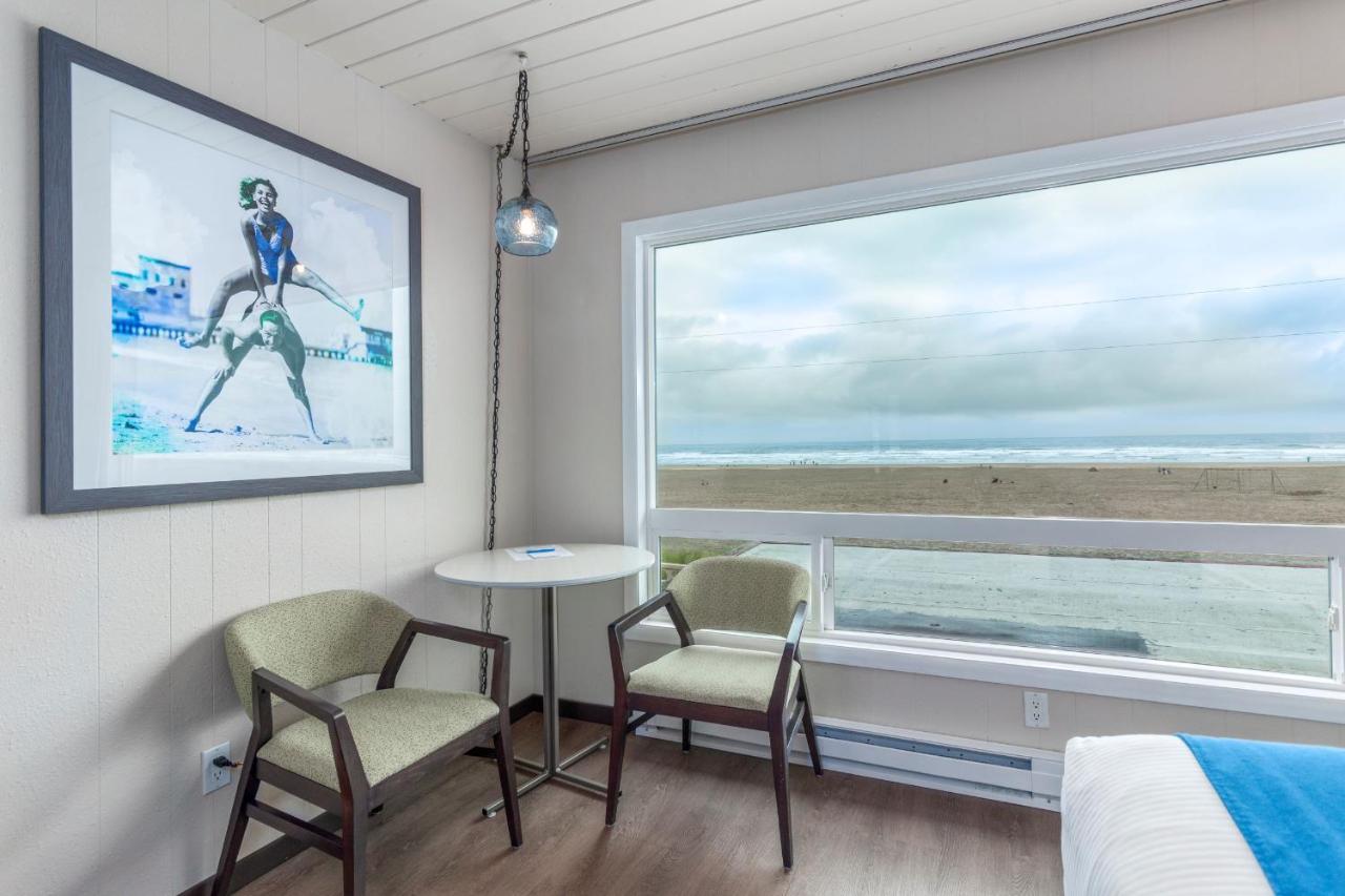 Seashore Inn On The Beach Сийсайд Екстериор снимка