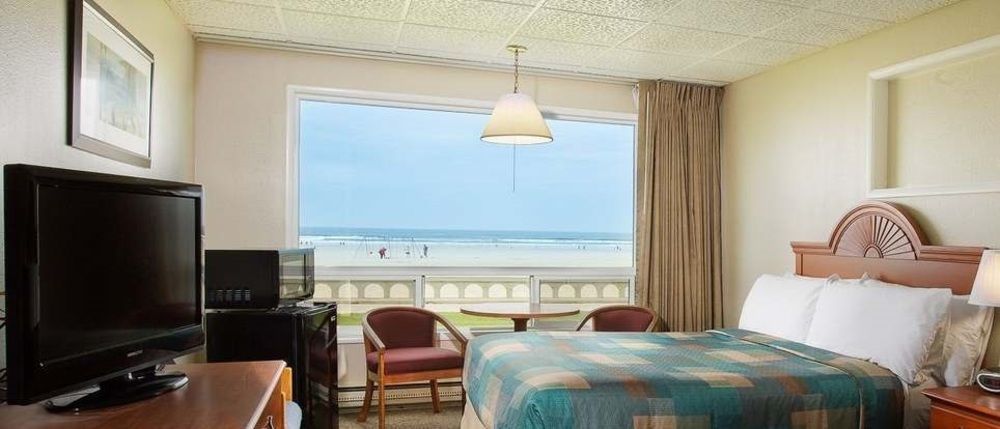 Seashore Inn On The Beach Сийсайд Екстериор снимка