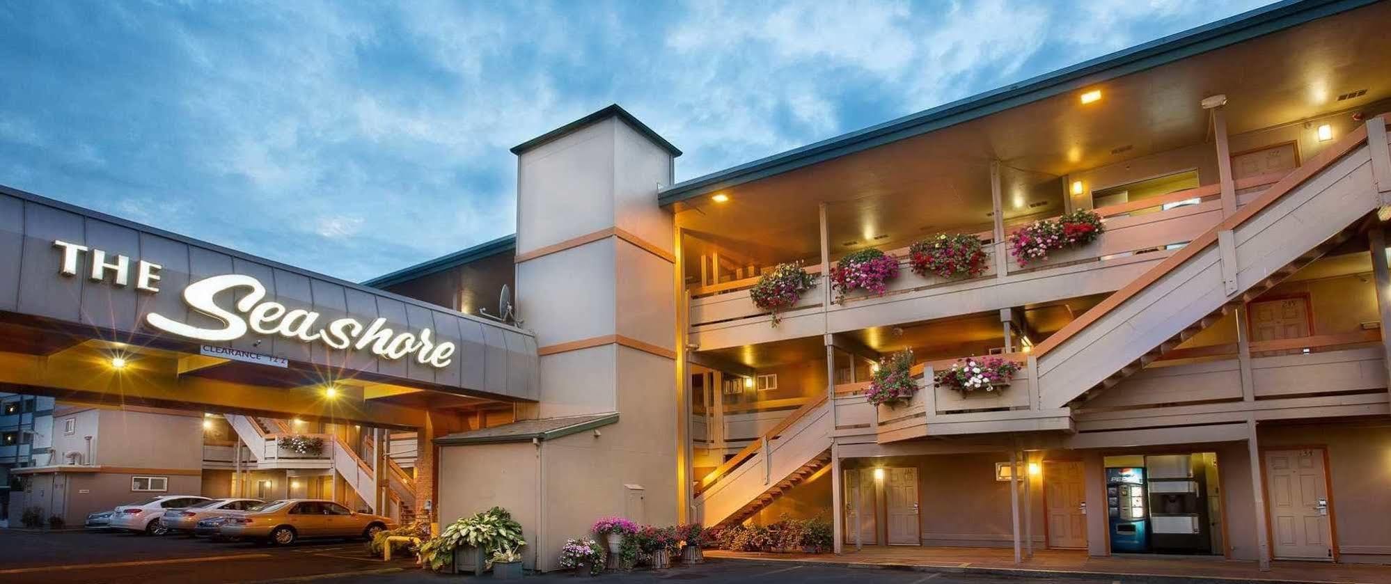 Seashore Inn On The Beach Сийсайд Екстериор снимка