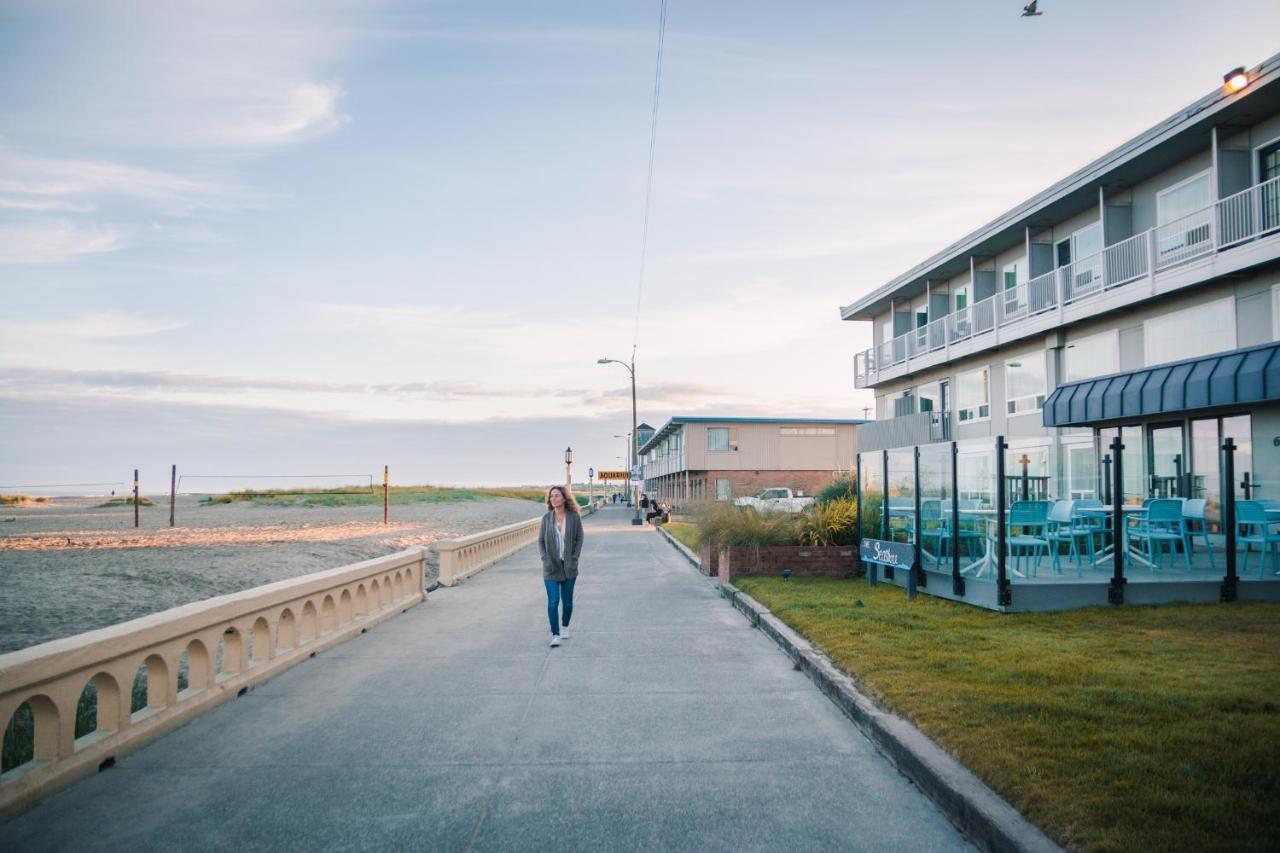 Seashore Inn On The Beach Сийсайд Екстериор снимка